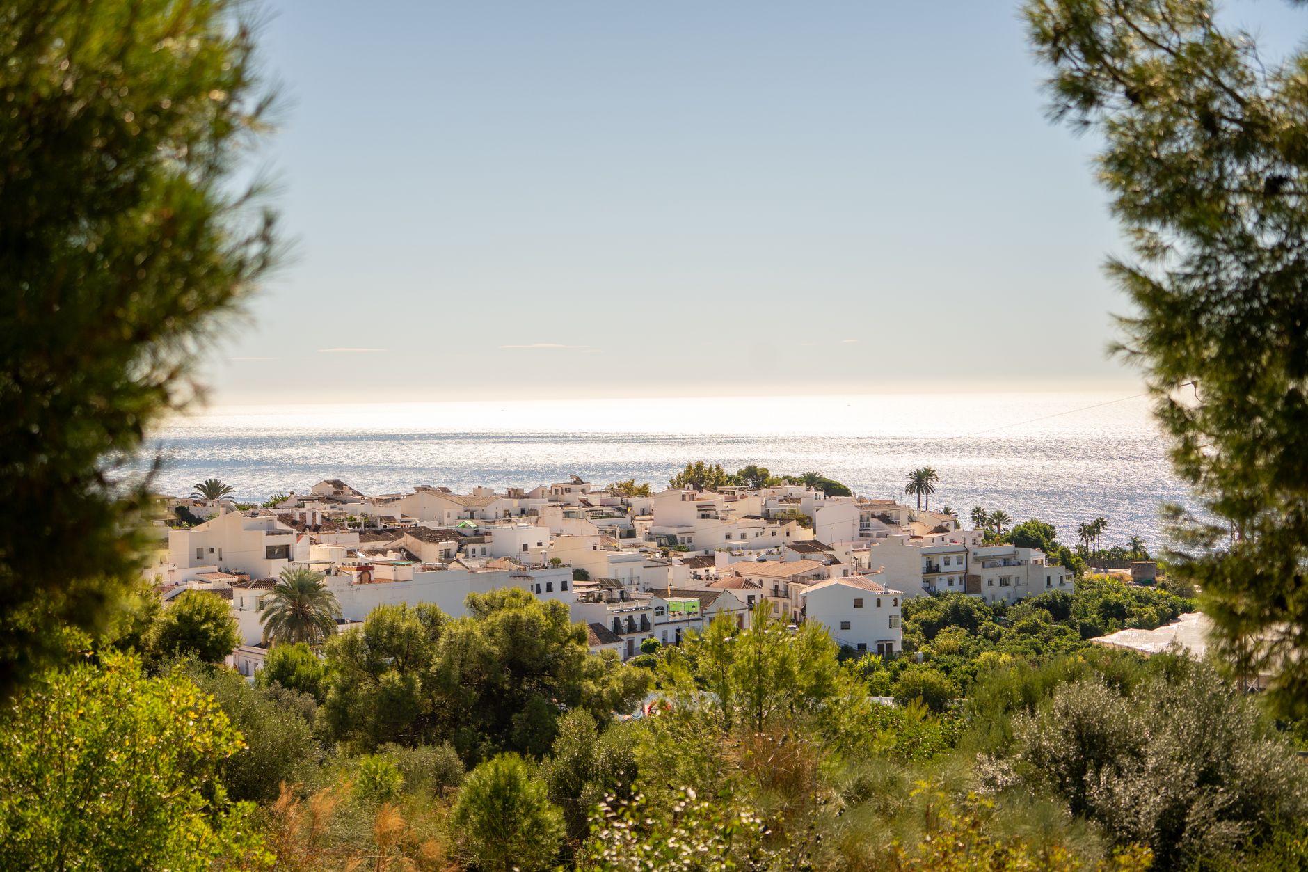 Vista del litoral de la Costa del Sol en una tarde de invierno despejada